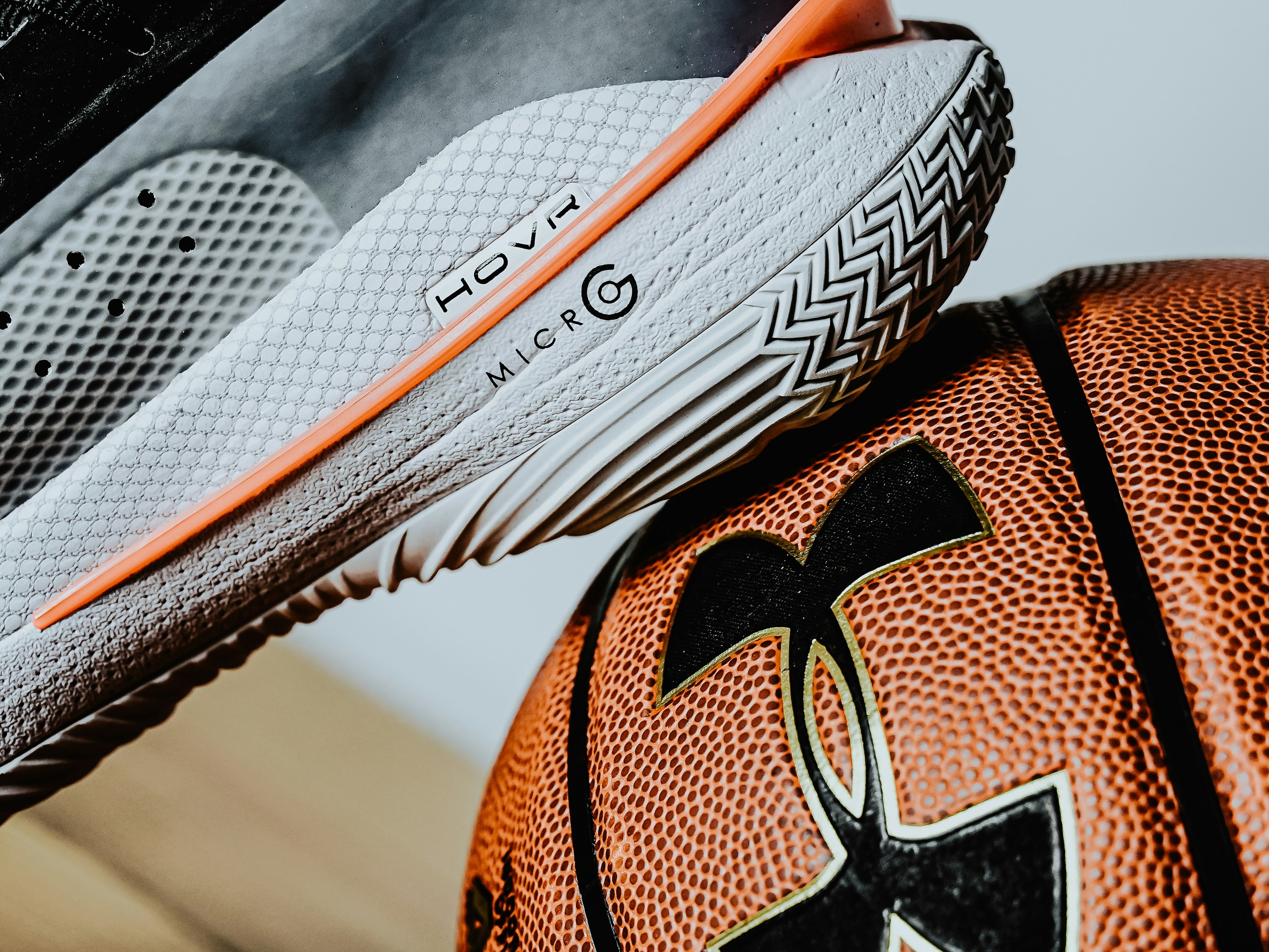 Under Armour HOVR Rise 4